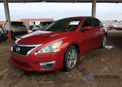 2015 Nissan Altima 2.5 S из США, поврежденный, VIN 1N4AL3AP0FC277365
